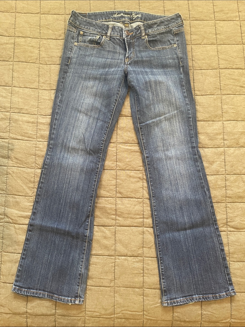 AEO Women's Vintage Favorite Boyfriend Jeans Size 8 Regular
